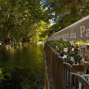 Restaurant Du Parc En Bord De Riviere Fontaine-de-Vaucluse