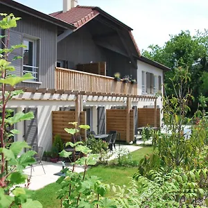 https://villa-catalina.hotels-rhonealpes.com