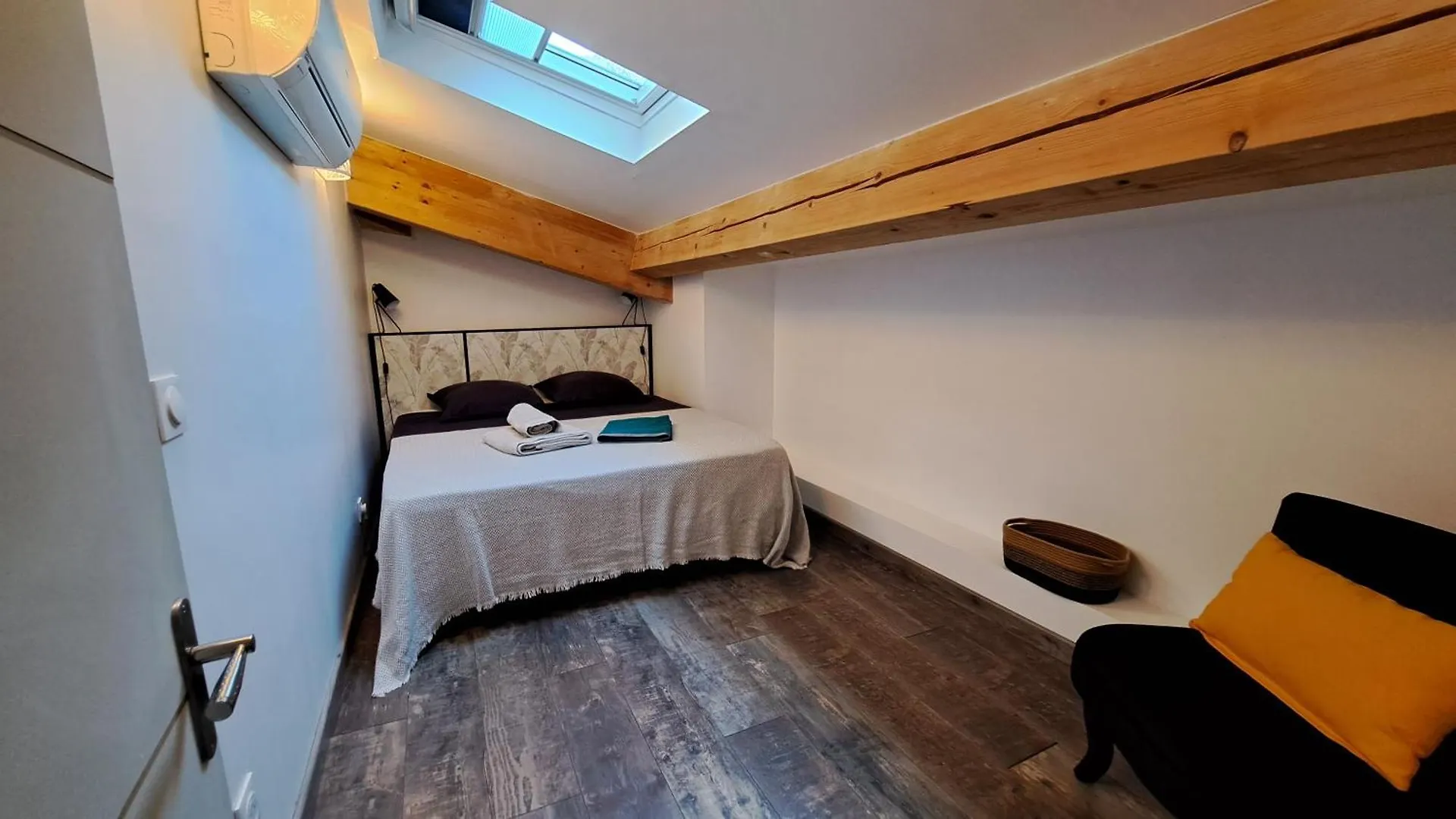 Les Chambres Du Chateau De Fenestrelle Aubagne