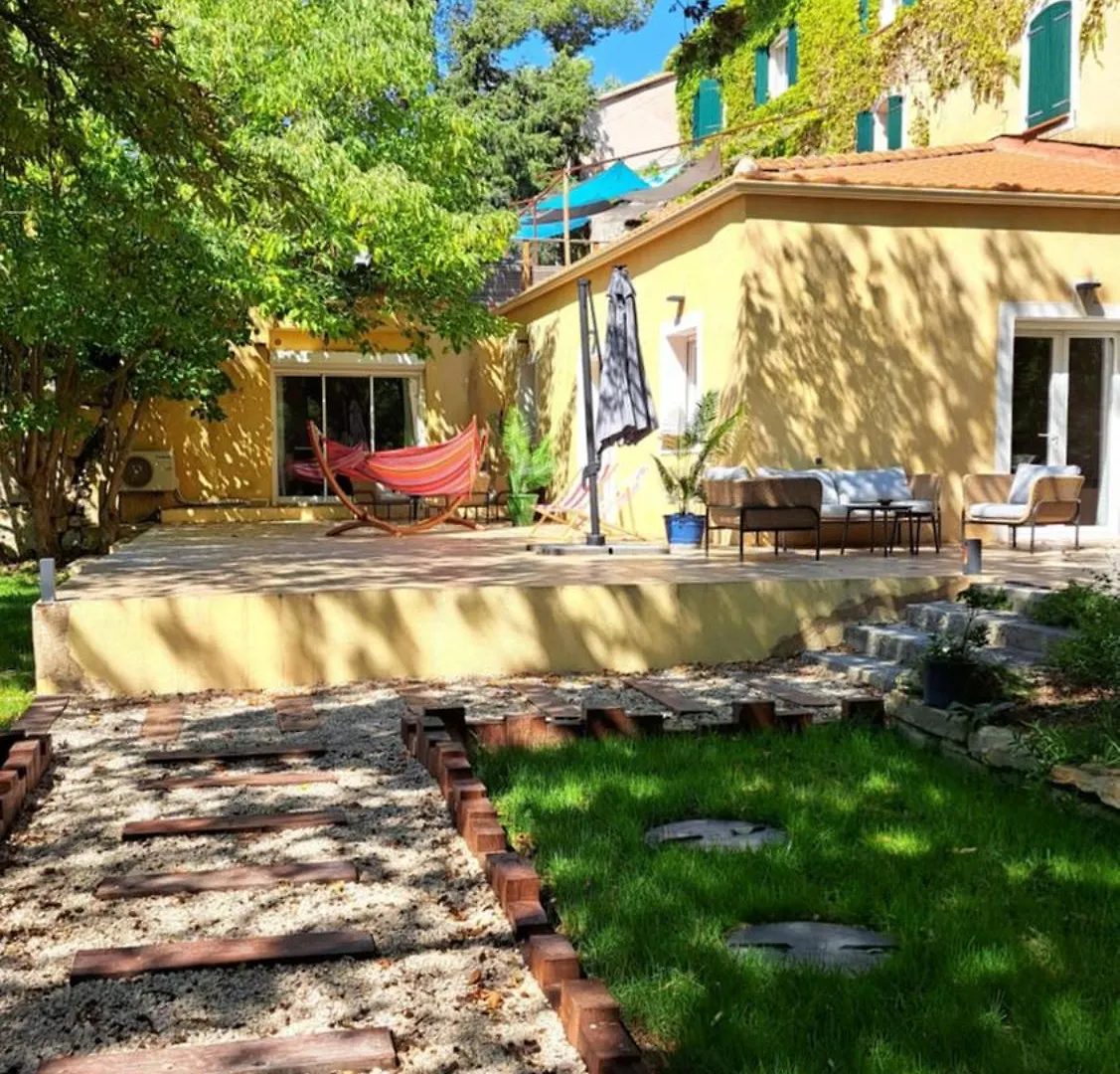 Bed & Breakfast Les Chambres Du Chateau De Fenestrelle Aubagne