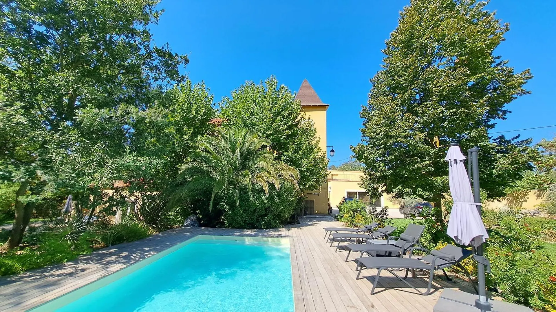 Les Chambres Du Chateau De Fenestrelle Aubagne 0*,