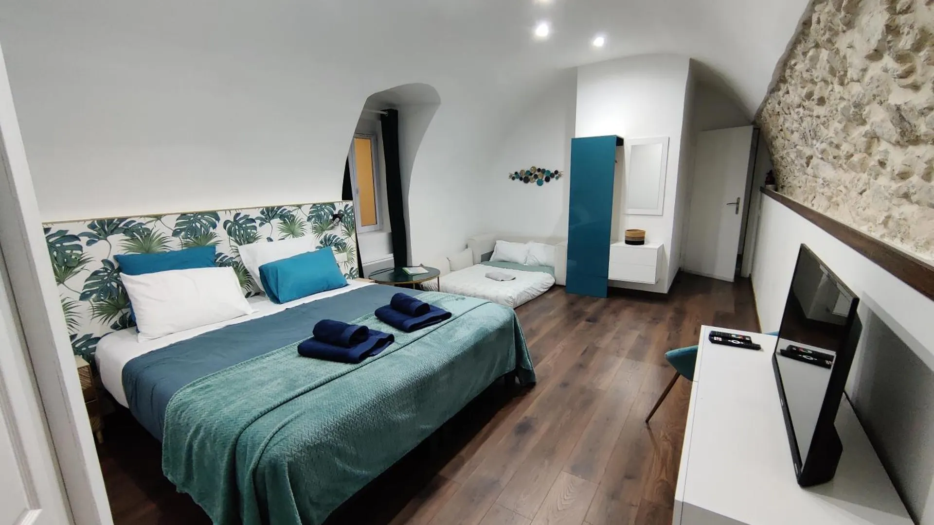 Bed & Breakfast Les Chambres Du Chateau De Fenestrelle Aubagne